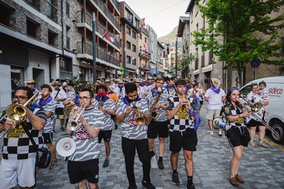 Ho peta Street Band.