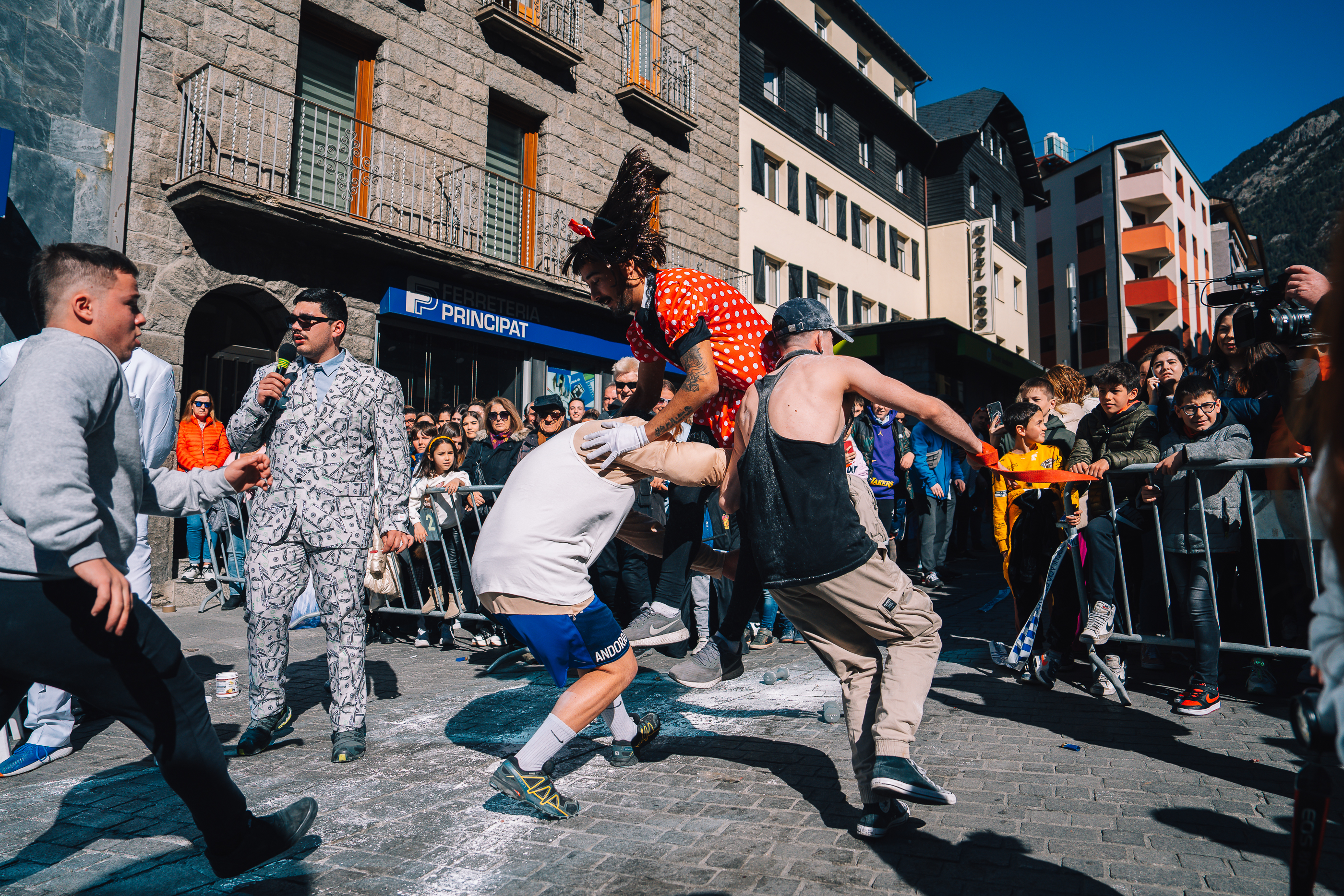PENJADA CARNESTOLTES 2023-14 @RCalvo per Comú d'Encamp (94).jpg