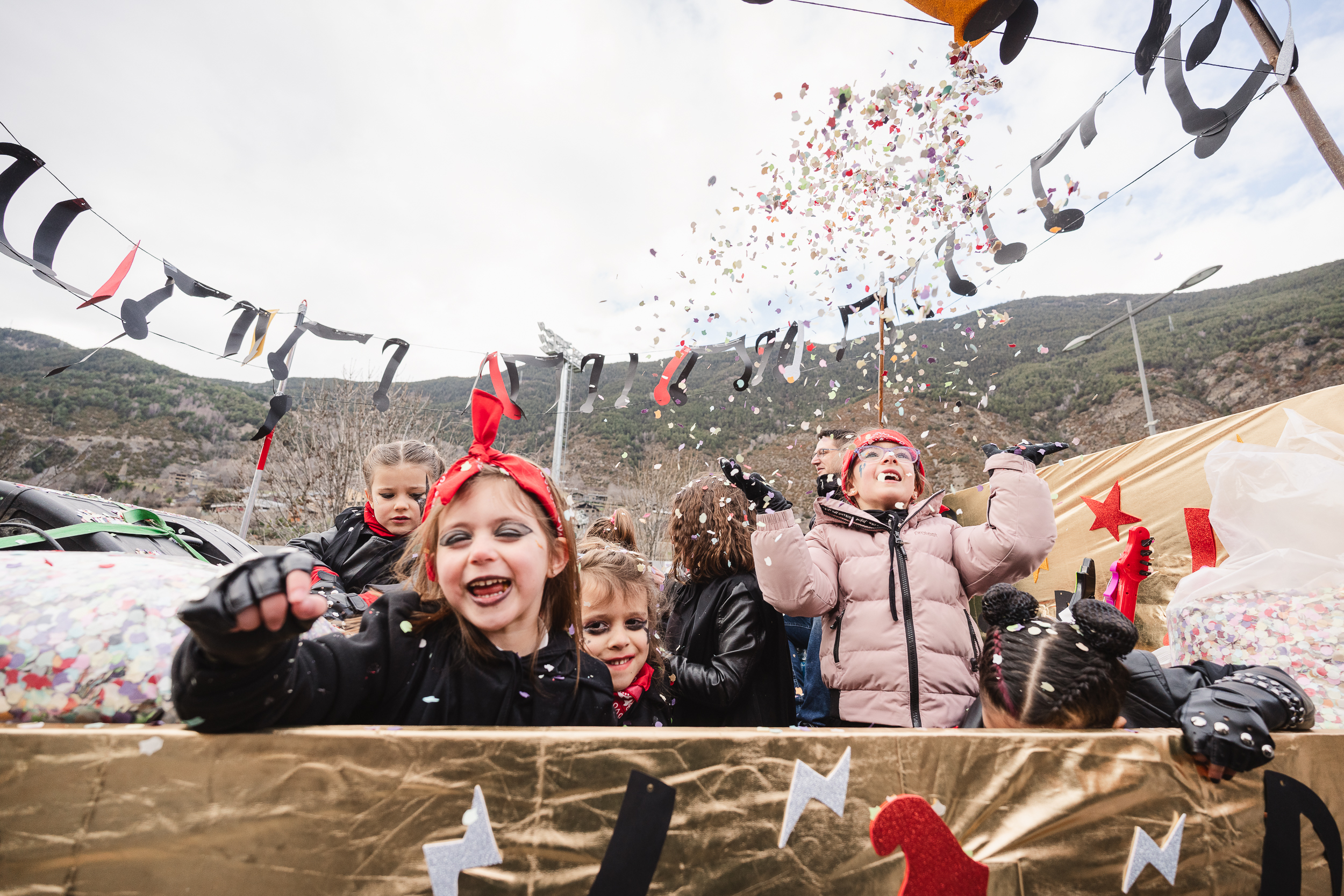 2 - DESFILADA CARROSSES I COMPARSES - CARNAVAL ENCAMP 2025  - 10.jpg