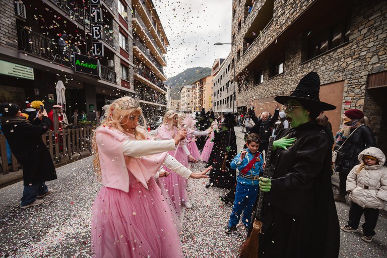 2 - DESFILADA CARROSSES I COMPARSES - CARNAVAL ENCAMP 2025  - 25.jpg