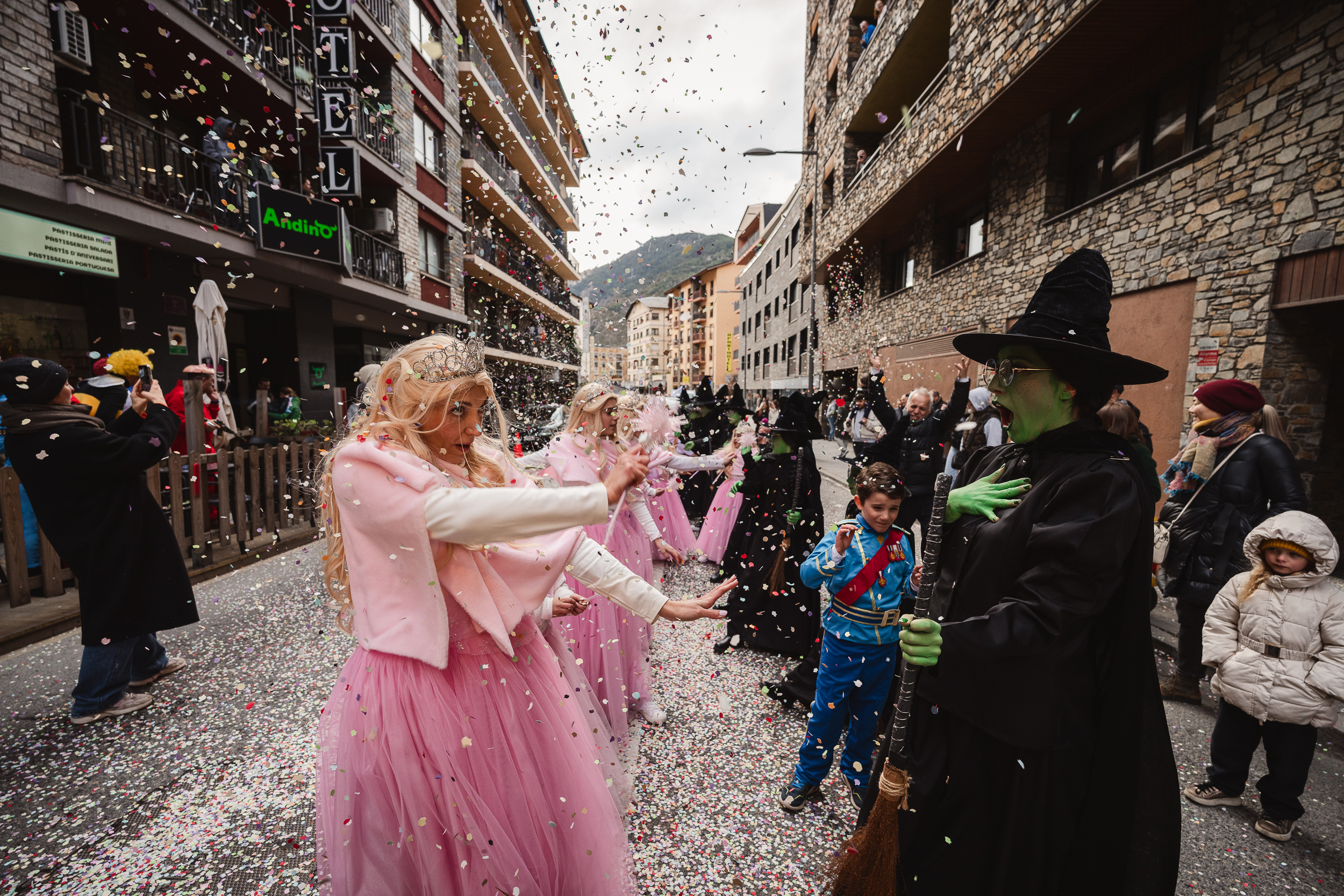 2 - DESFILADA CARROSSES I COMPARSES - CARNAVAL ENCAMP 2025  - 25.jpg