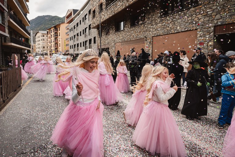 2 - DESFILADA CARROSSES I COMPARSES - CARNAVAL ENCAMP 2025  - 27.jpg