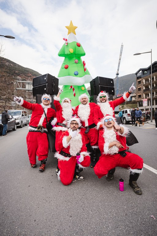 2 - DESFILADA CARROSSES I COMPARSES - CARNAVAL ENCAMP 2025  - 3.jpg
