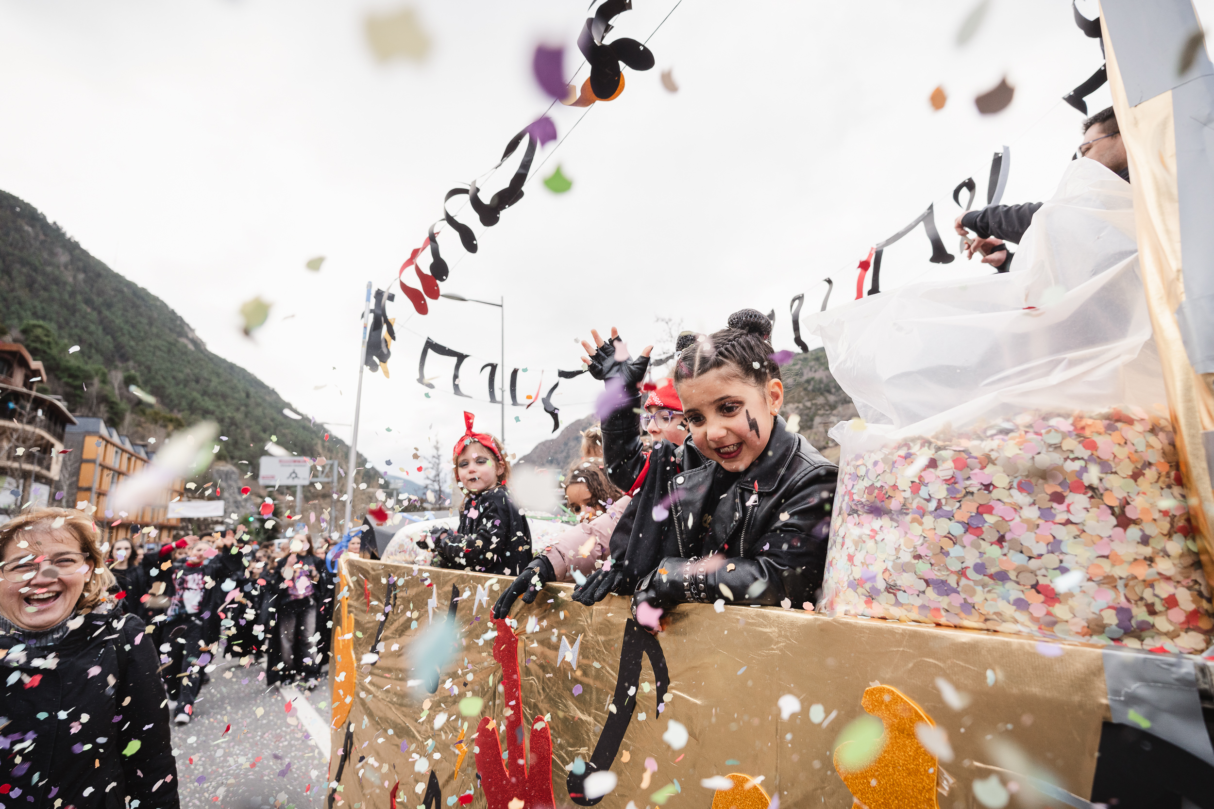 2 - DESFILADA CARROSSES I COMPARSES - CARNAVAL ENCAMP 2025  - 7.jpg