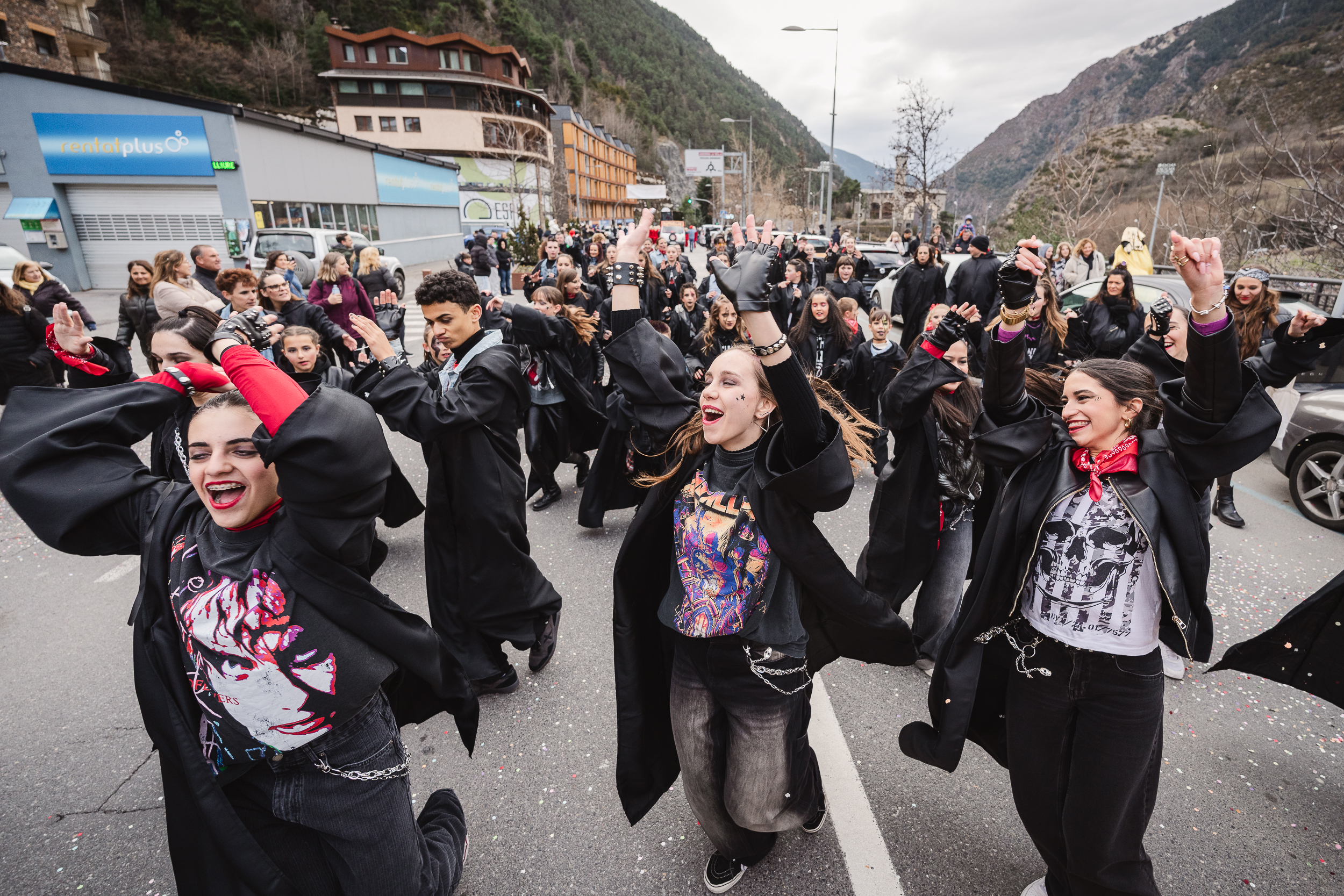 2 - DESFILADA CARROSSES I COMPARSES - CARNAVAL ENCAMP 2025  - 8.jpg