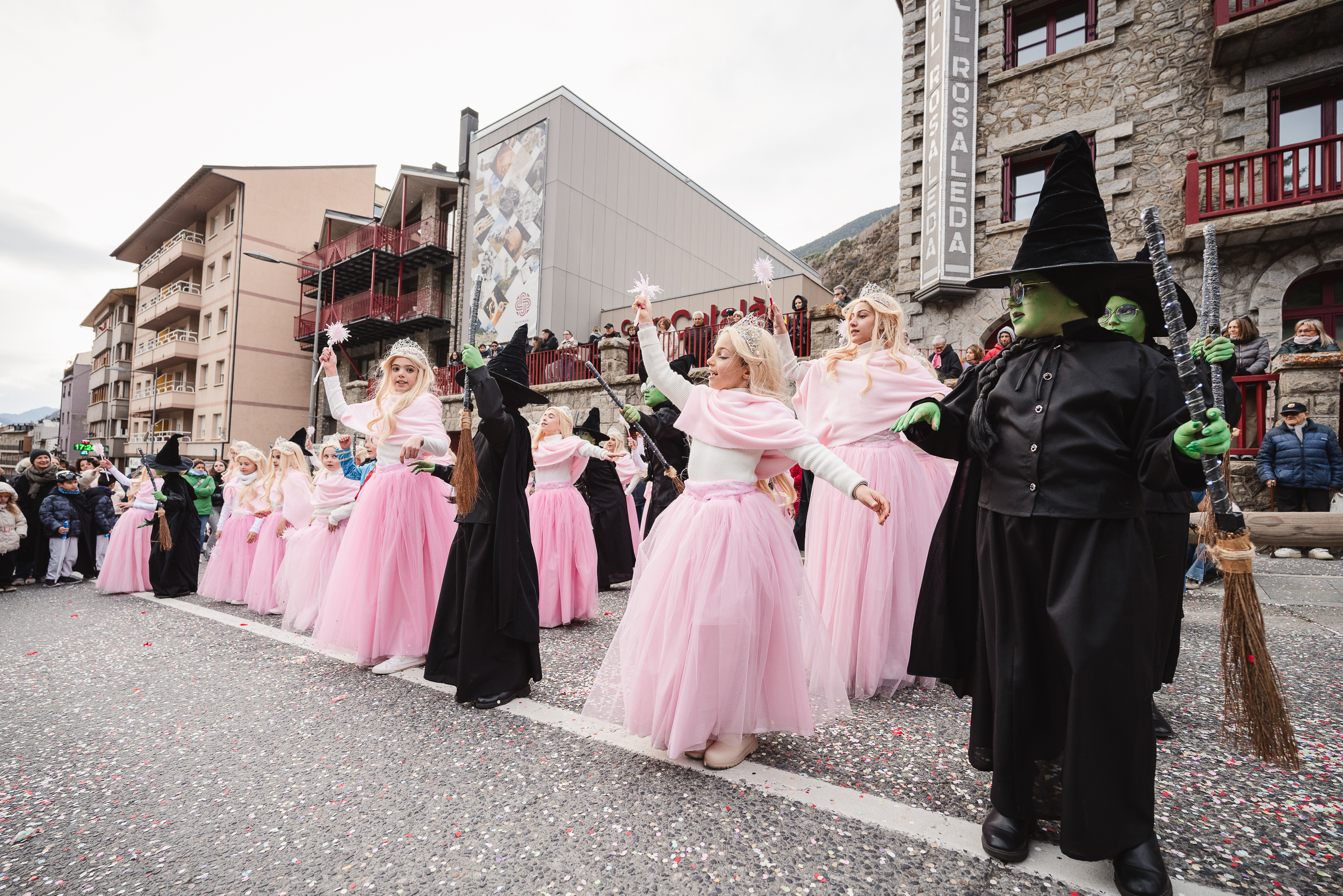 2 - DESFILADA CARROSSES I COMPARSES - CARNAVAL ENCAMP 2025  - 87.jpg