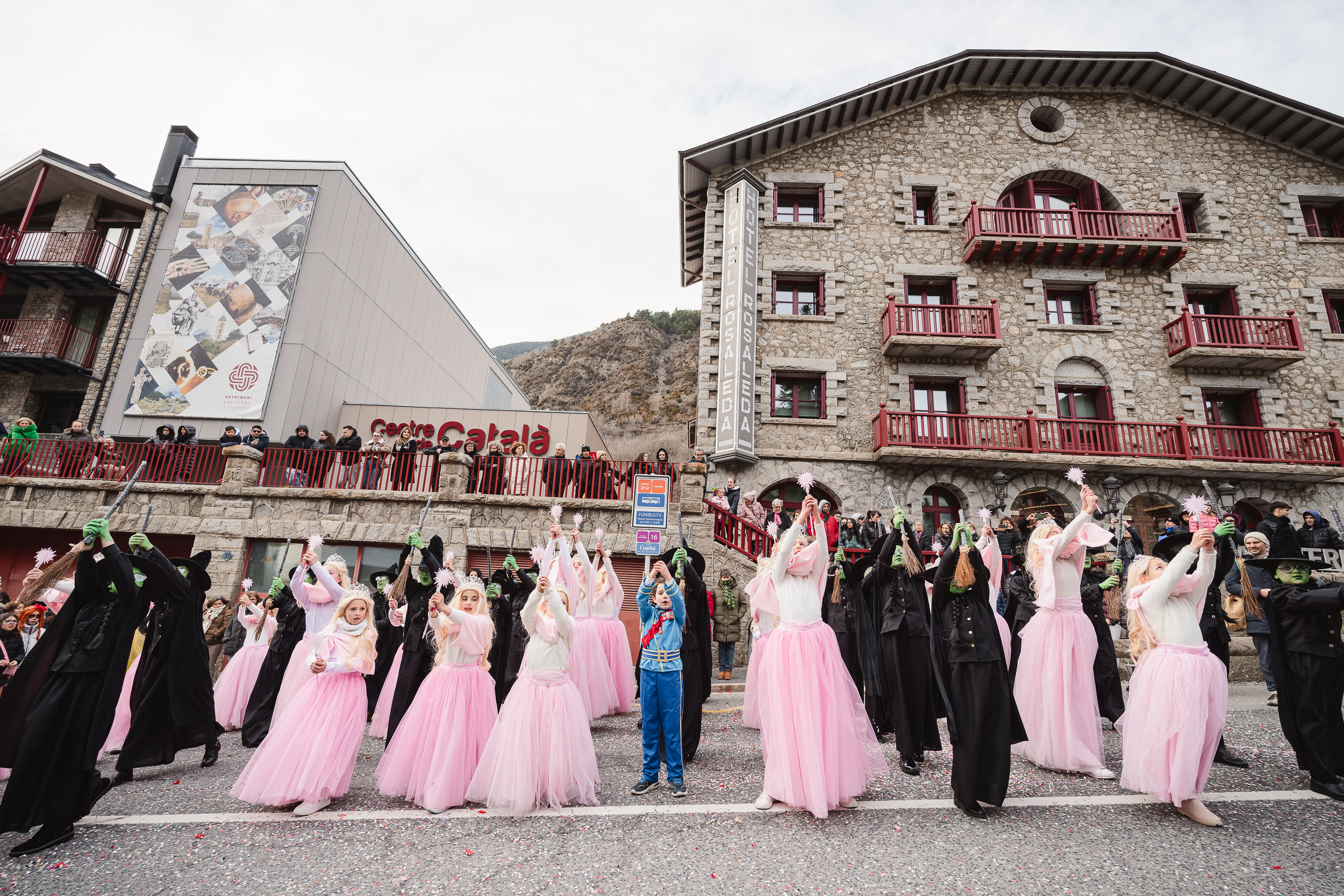 2 - DESFILADA CARROSSES I COMPARSES - CARNAVAL ENCAMP 2025  - 88.jpg