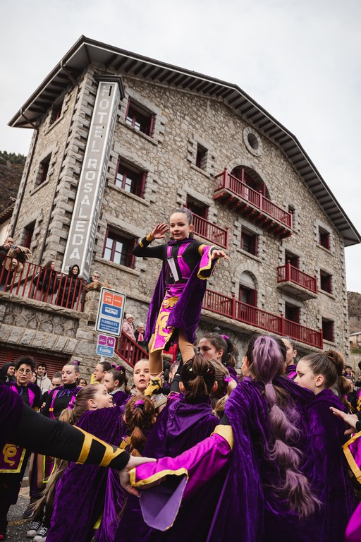 2 - DESFILADA CARROSSES I COMPARSES - CARNAVAL ENCAMP 2025  - 93.jpg