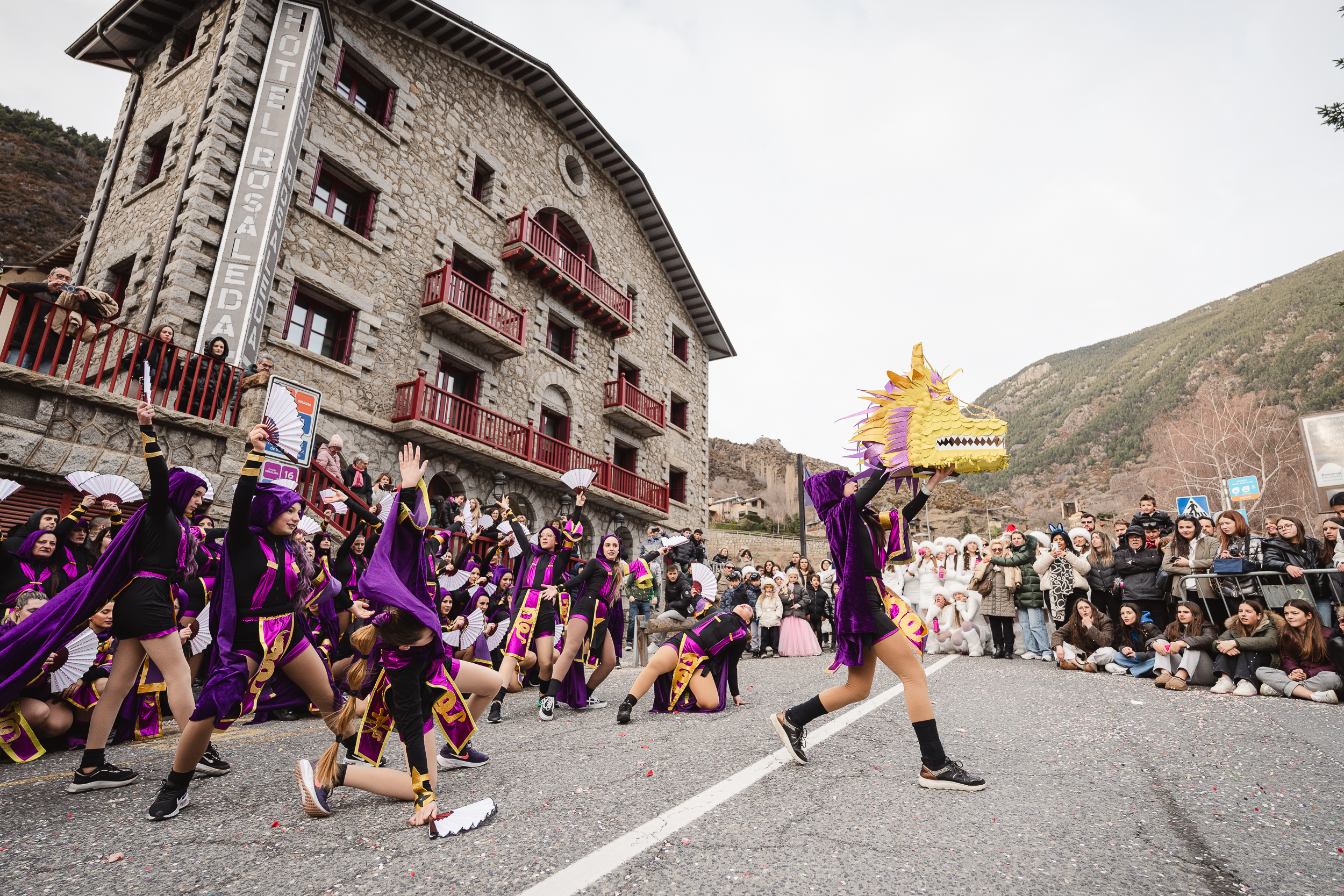 2 - DESFILADA CARROSSES I COMPARSES - CARNAVAL ENCAMP 2025  - 94.jpg