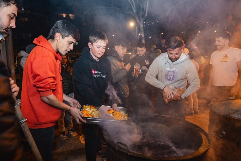 14 - ENTERRAMENT CARNESTOLTES + SARDINADA  - CARNAVAL ENCAMP 2025  - 4.jpg