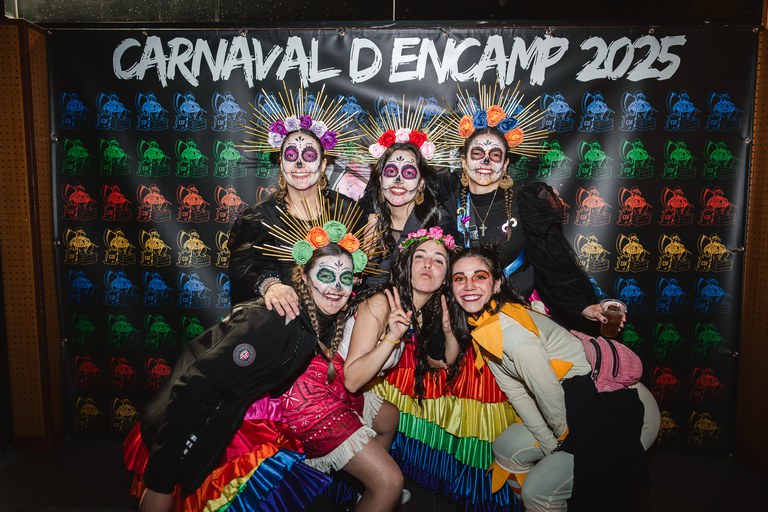 4 - GRUP DE VERSIONS _ELS SEÑORA_ + DJ SHIN - CARNAVAL ENCAMP 2025  - 43.jpg