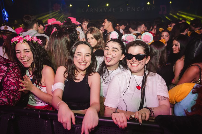 4 - GRUP DE VERSIONS _ELS SEÑORA_ + DJ SHIN - CARNAVAL ENCAMP 2025  - 50.jpg