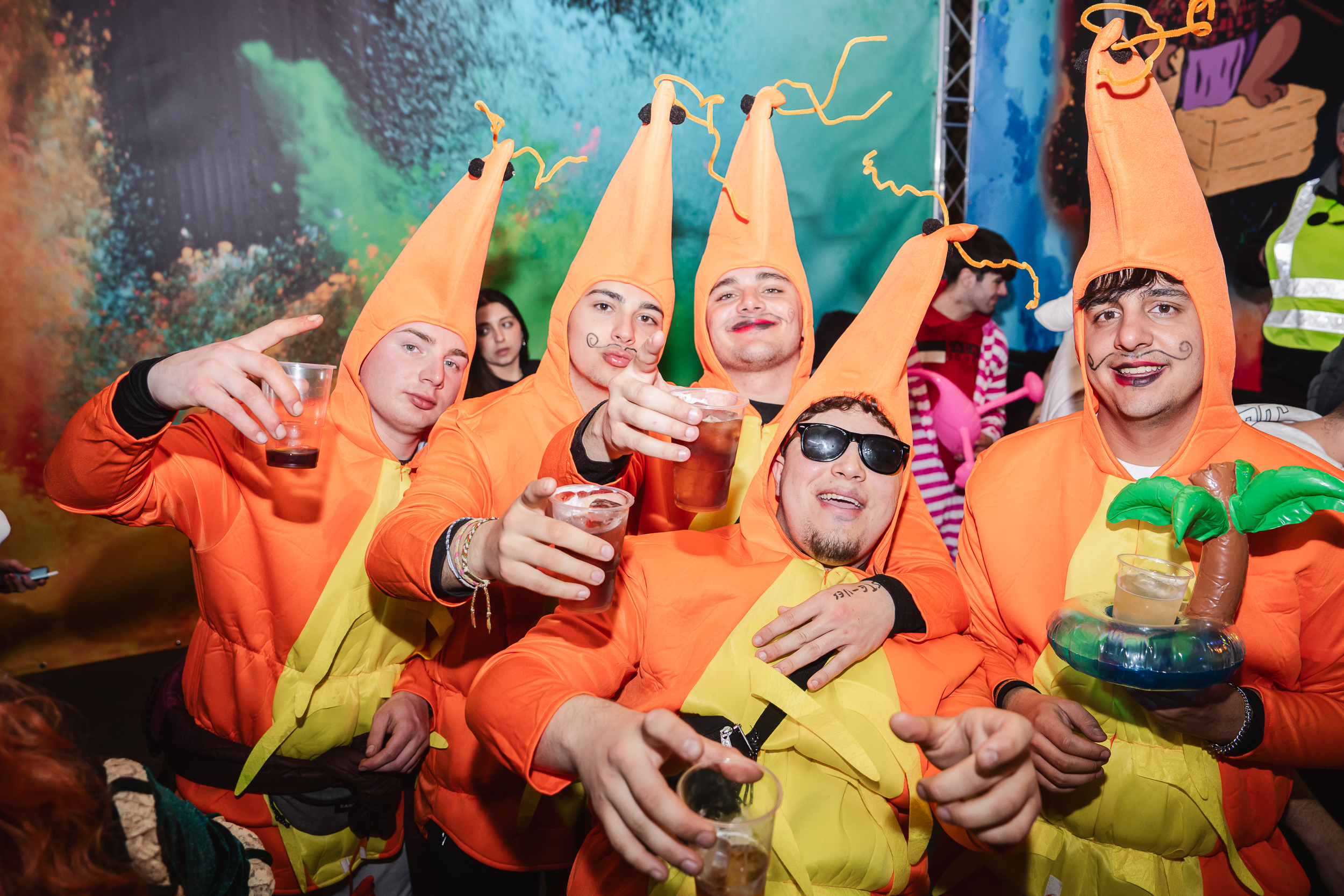11 - GRUP DE VERSIONS LES CAIPIRINYES + DJ MONCHO + DJ MON  - CARNAVAL ENCAMP 2025  - 46.jpg