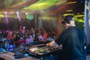 11 - GRUP DE VERSIONS LES CAIPIRINYES + DJ MONCHO + DJ MON  - CARNAVAL ENCAMP 2025  - 64.jpg