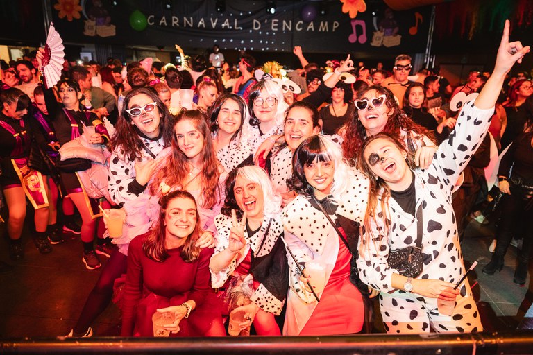8 - GRUP DE VERSIONS _THE TUTSIES_ + ENTREGA DE PREMIS + BANDIDOS PERVERSIONS - CARNAVAL ENCAMP 2025  - 65.jpg