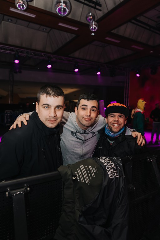3 - Grup de versions Les que Faltaband + DJ Marc Montalvo_15-02-26 - 2.jpg