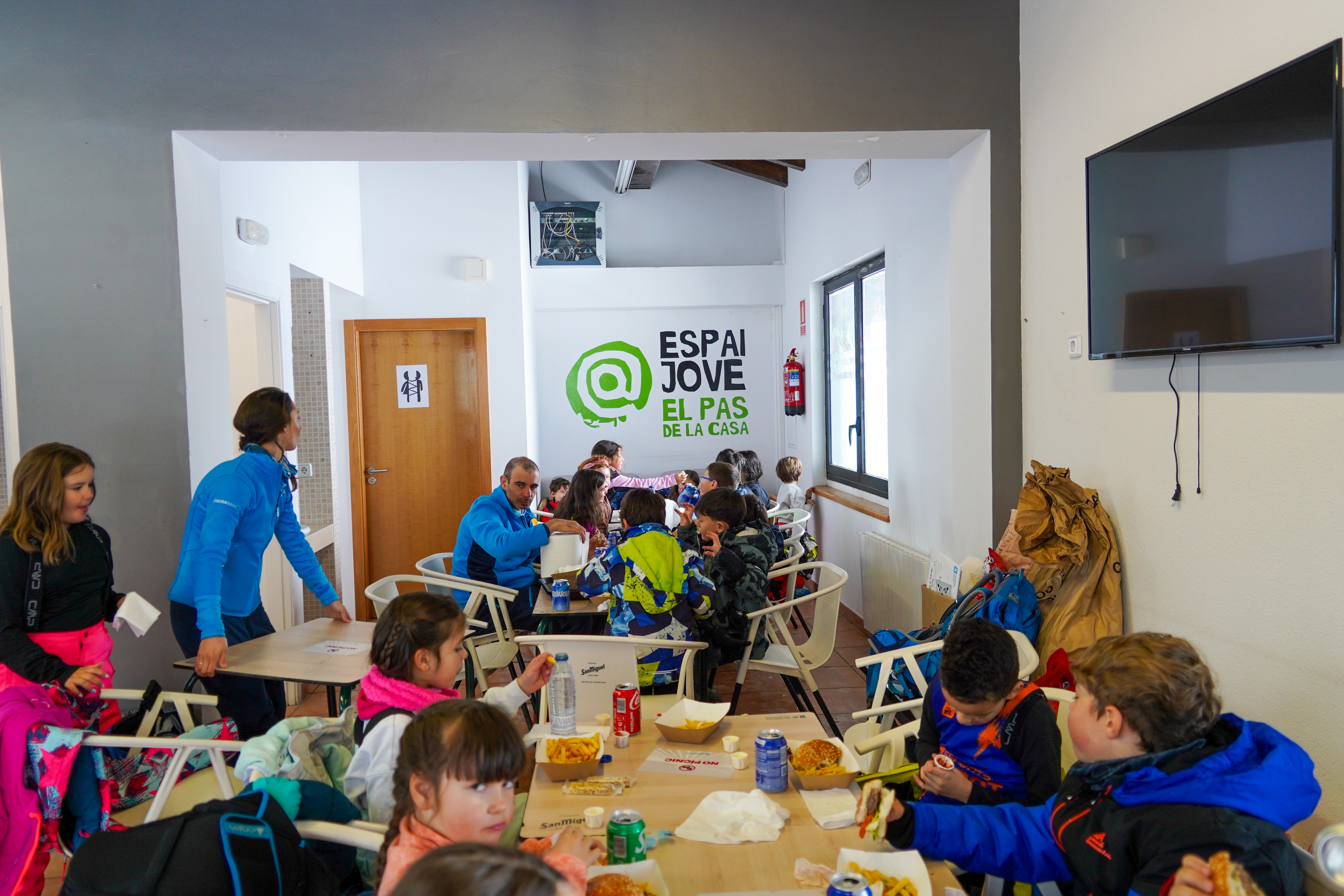 Cloenda escola de neu El Pas de la Casa