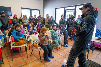 Cloenda escola de neu El Pas de la Casa.