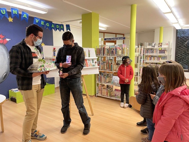 Entrega dels premis del concurs de punts de llibre de les biblioteques comunals. Encamp, 12/05/ 2021