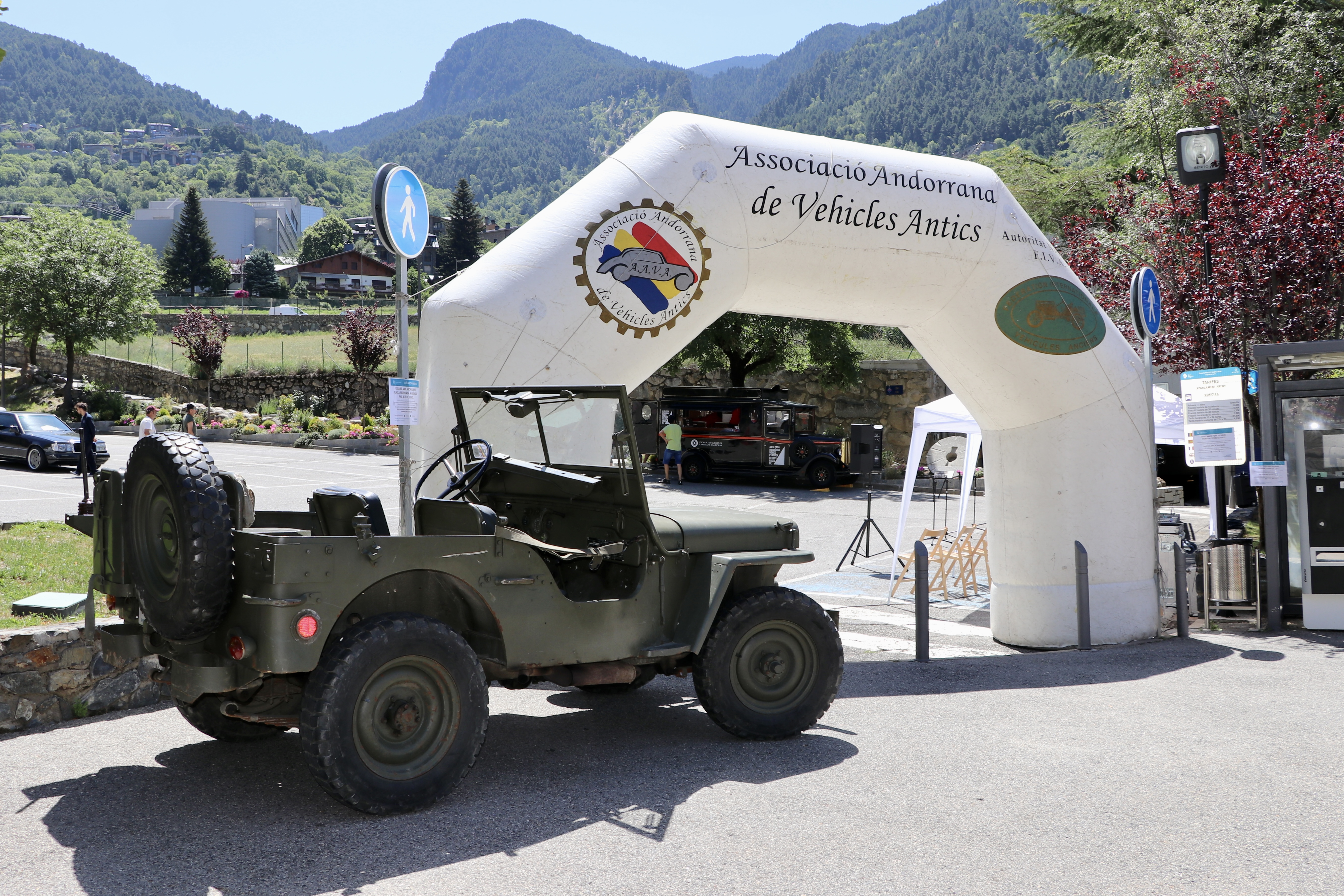9a Concentració de vehicles antics celebrada a Encamp