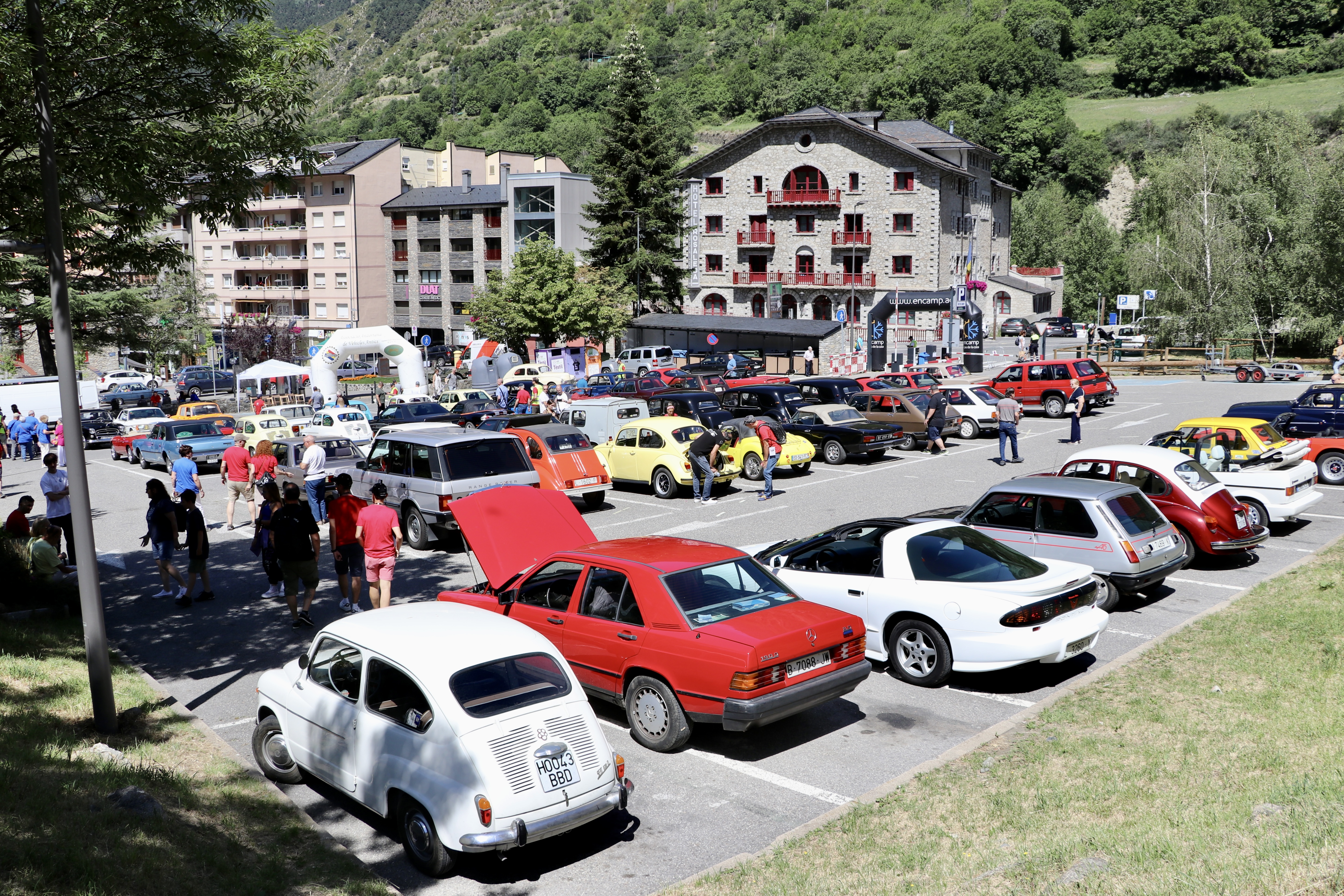 9a Concentració de vehicles antics celebrada a Encamp