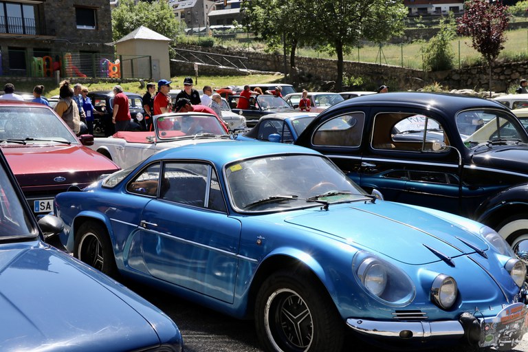 9a Concentració de vehicles antics celebrada a Encamp