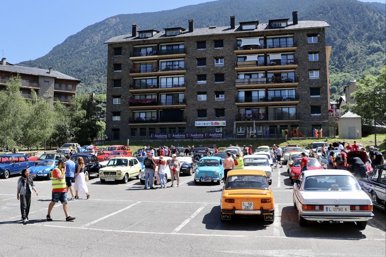 9a Concentració de vehicles antics celebrada a Encamp