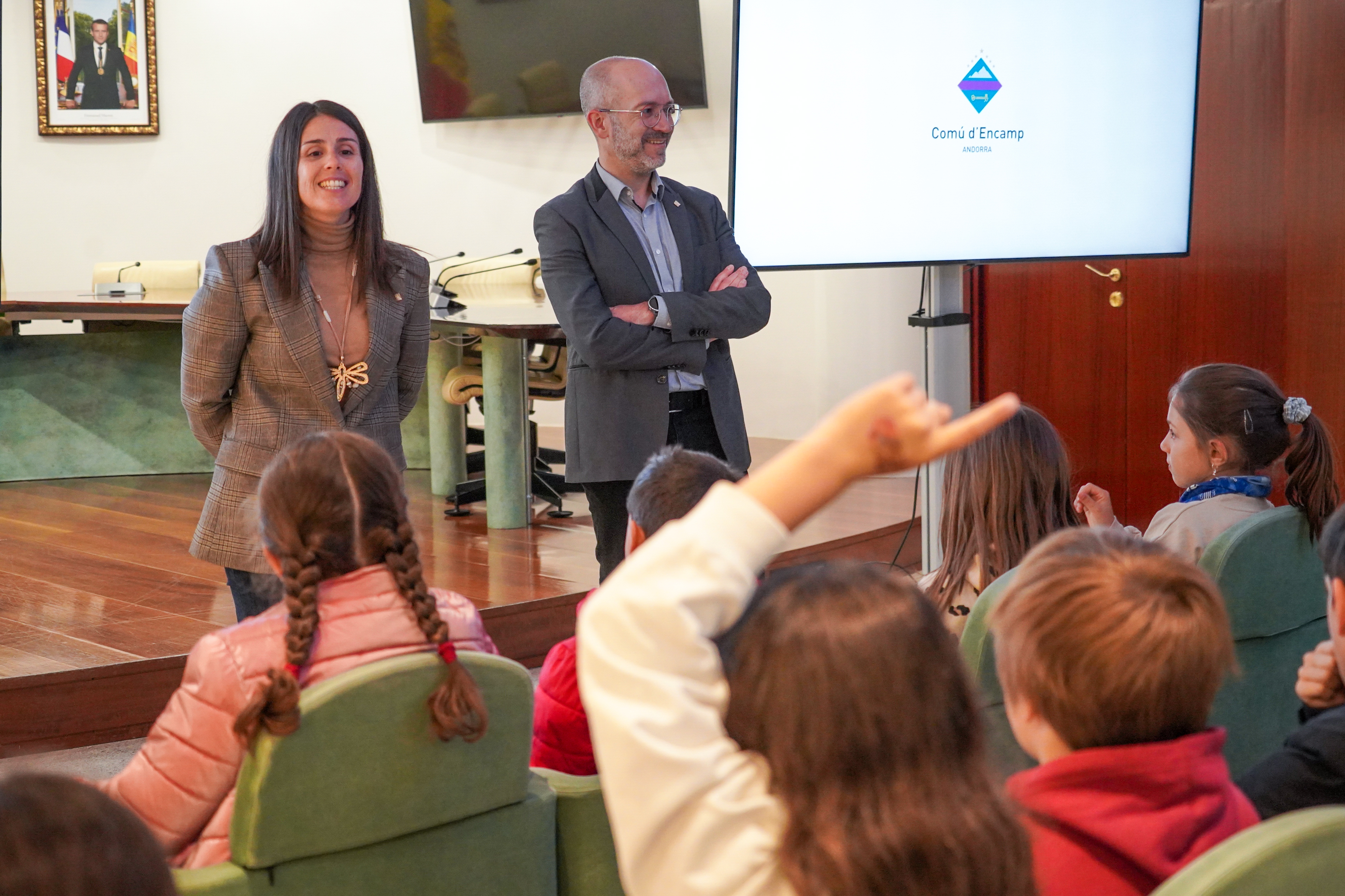Visita de l'escola francesa al Comú d'Encamp.