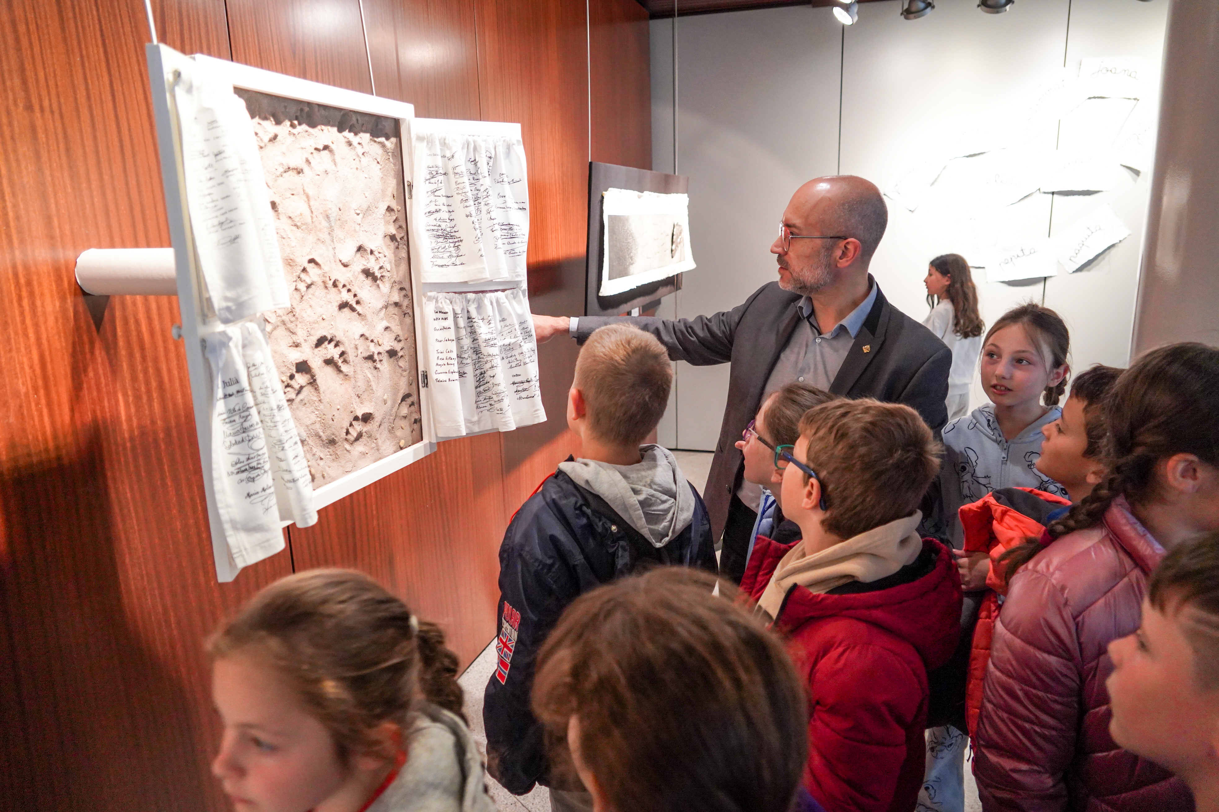 Visita de l'escola francesa al Comú d'Encamp.