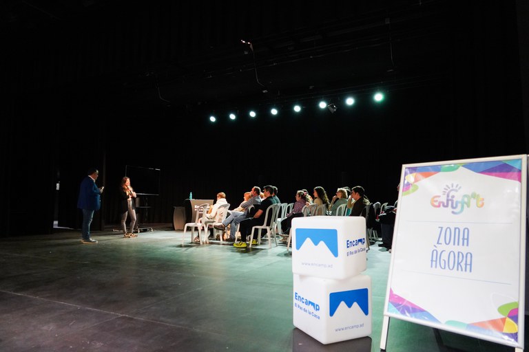 Enfira't @ComuEncamp
