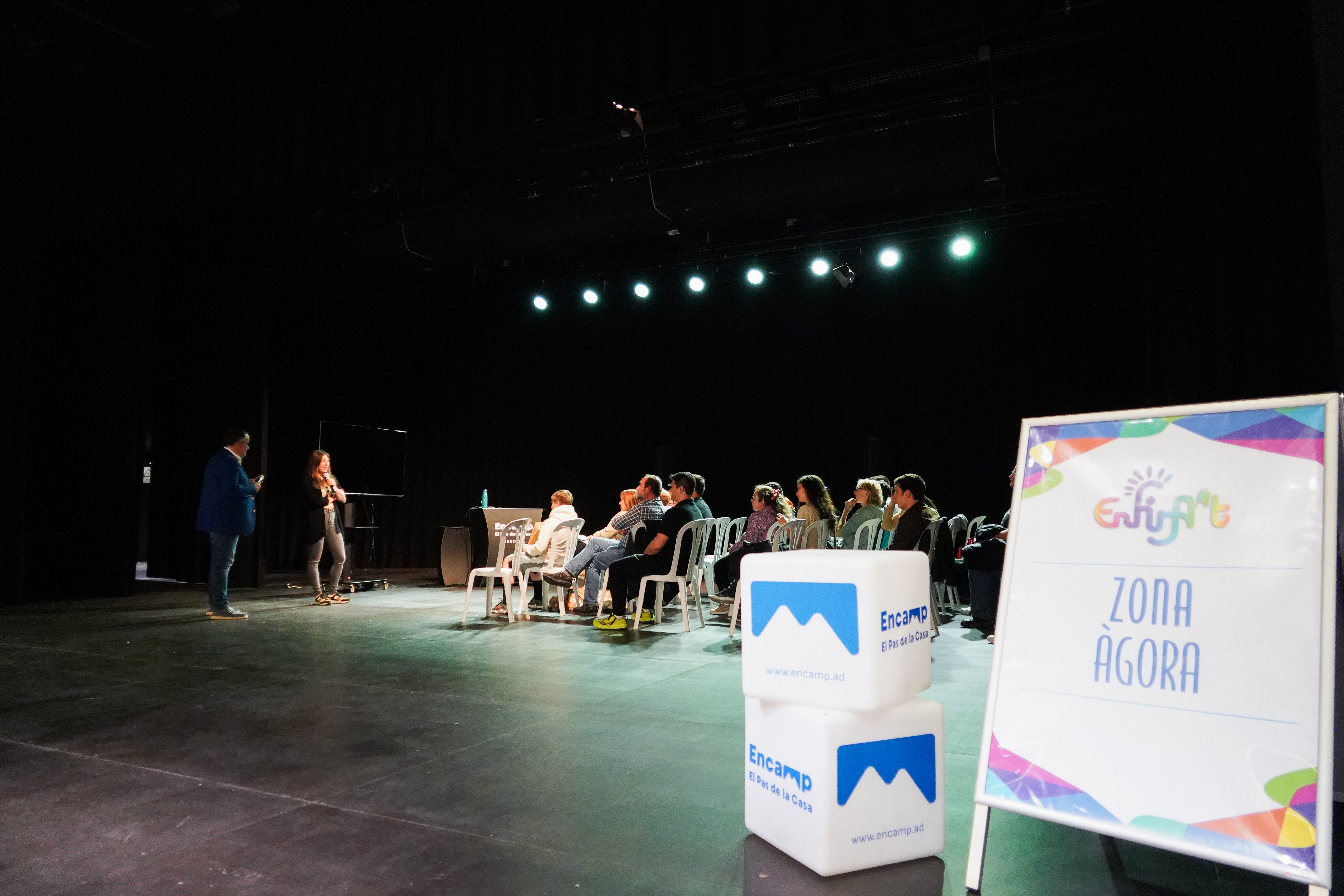 Enfira't @ComuEncamp