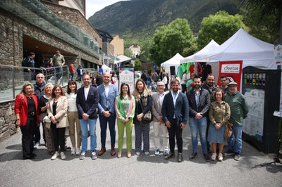 Enfira't @ComuEncamp.