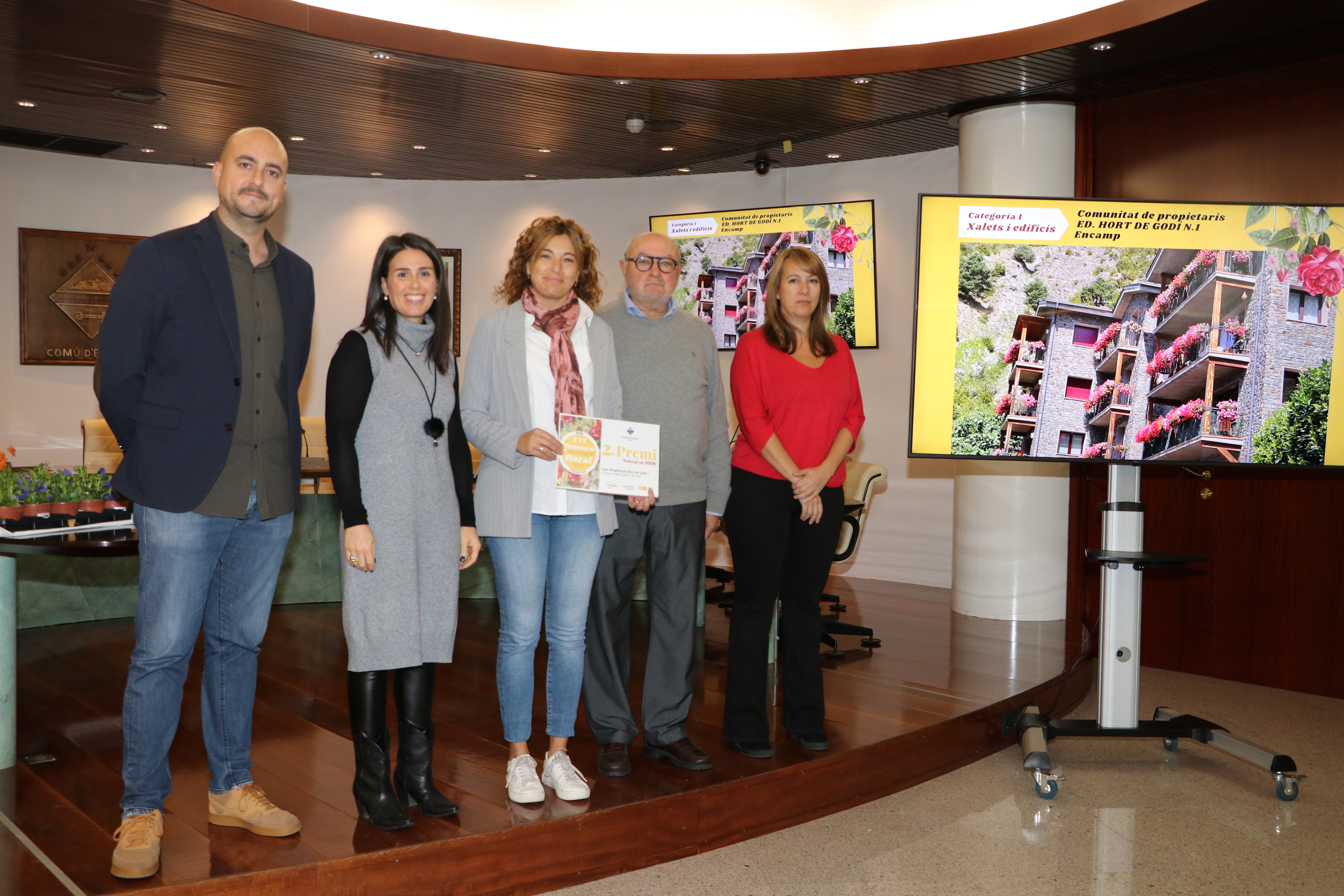 Entrega premis Concurs embelliment floral 2022.