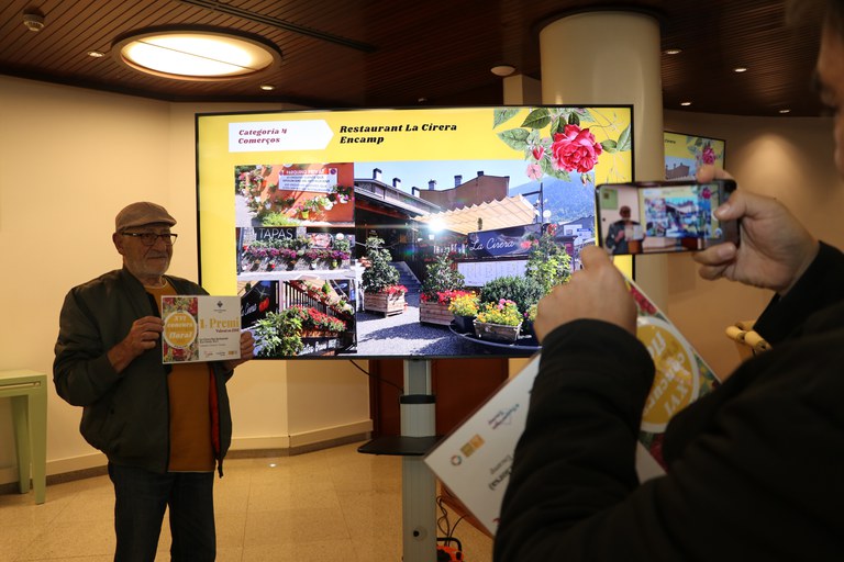 Entrega premis Concurs embelliment floral 2022.