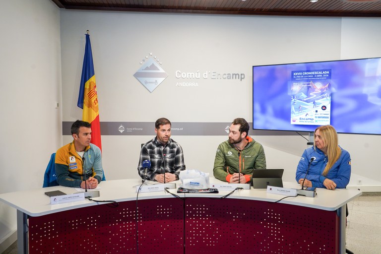 Presentació Cronoescalada nocturna  El Pas de la Casa @ComuEncamp
