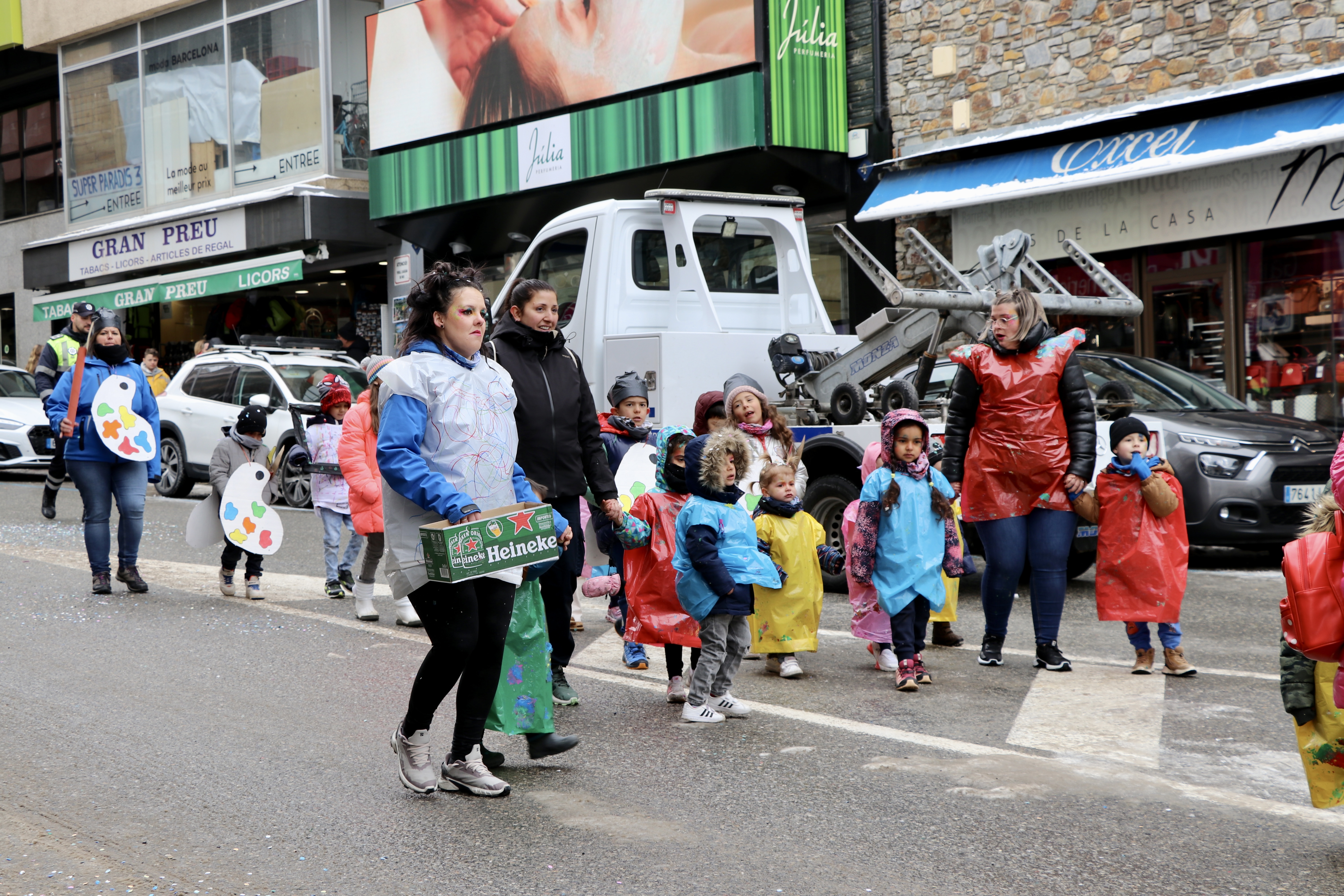 Batucada pels carrers del Pas de la Casa durant el Carnaval