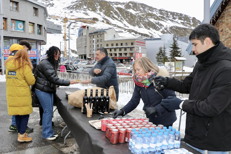 Dinar de Carnaval al Pas de la Casa