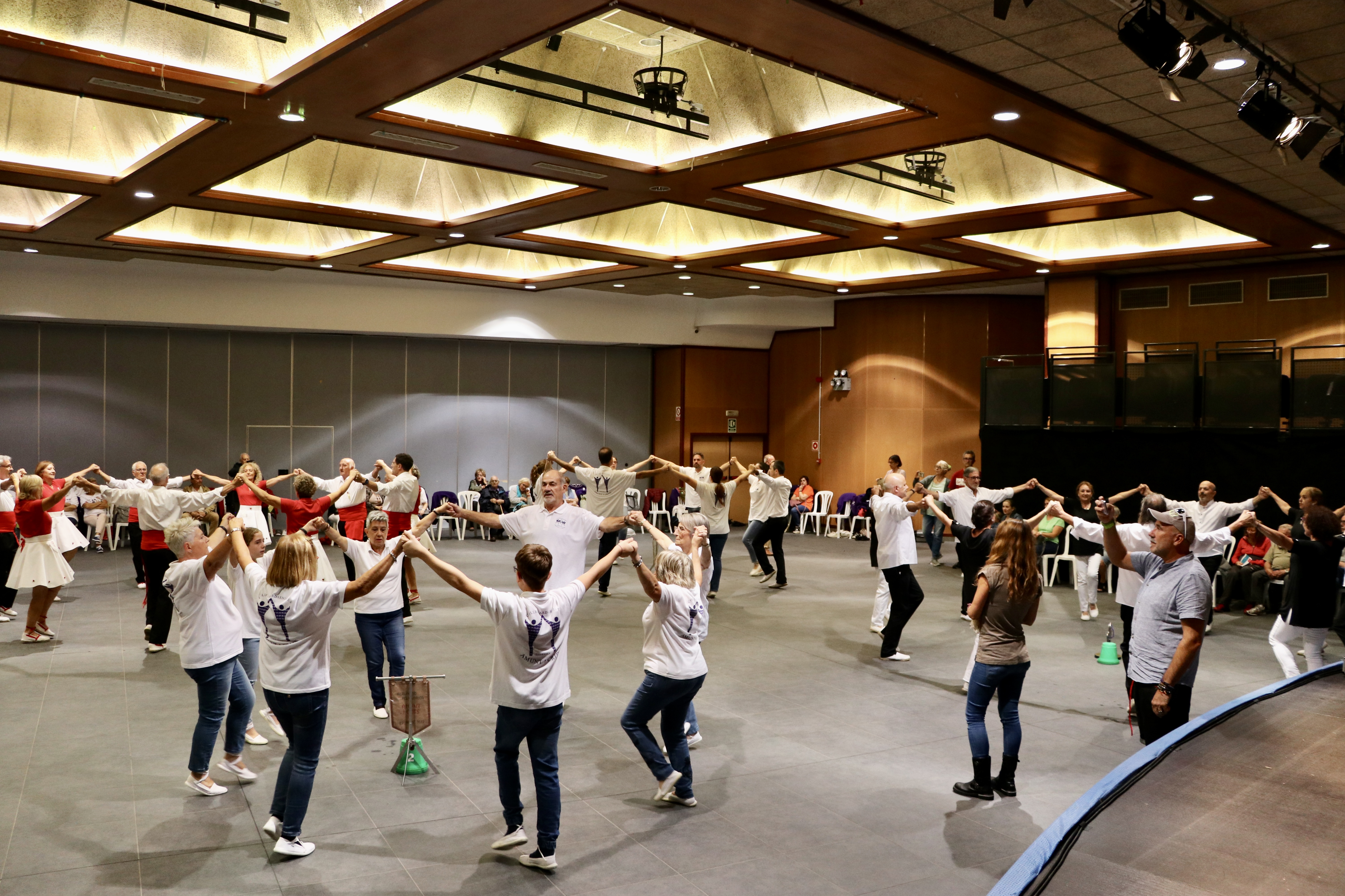 28e Concurs de colles sardanistes a Encamp