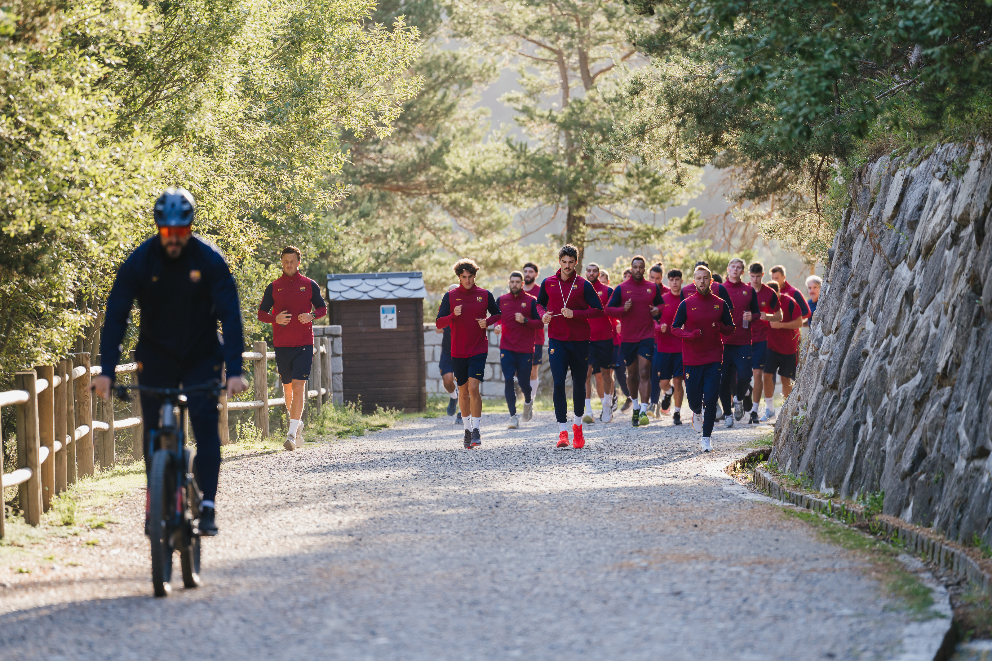 20260811_estadabarçahandbol_orientaciópardines RcalvoperComuEncamp2.jpg