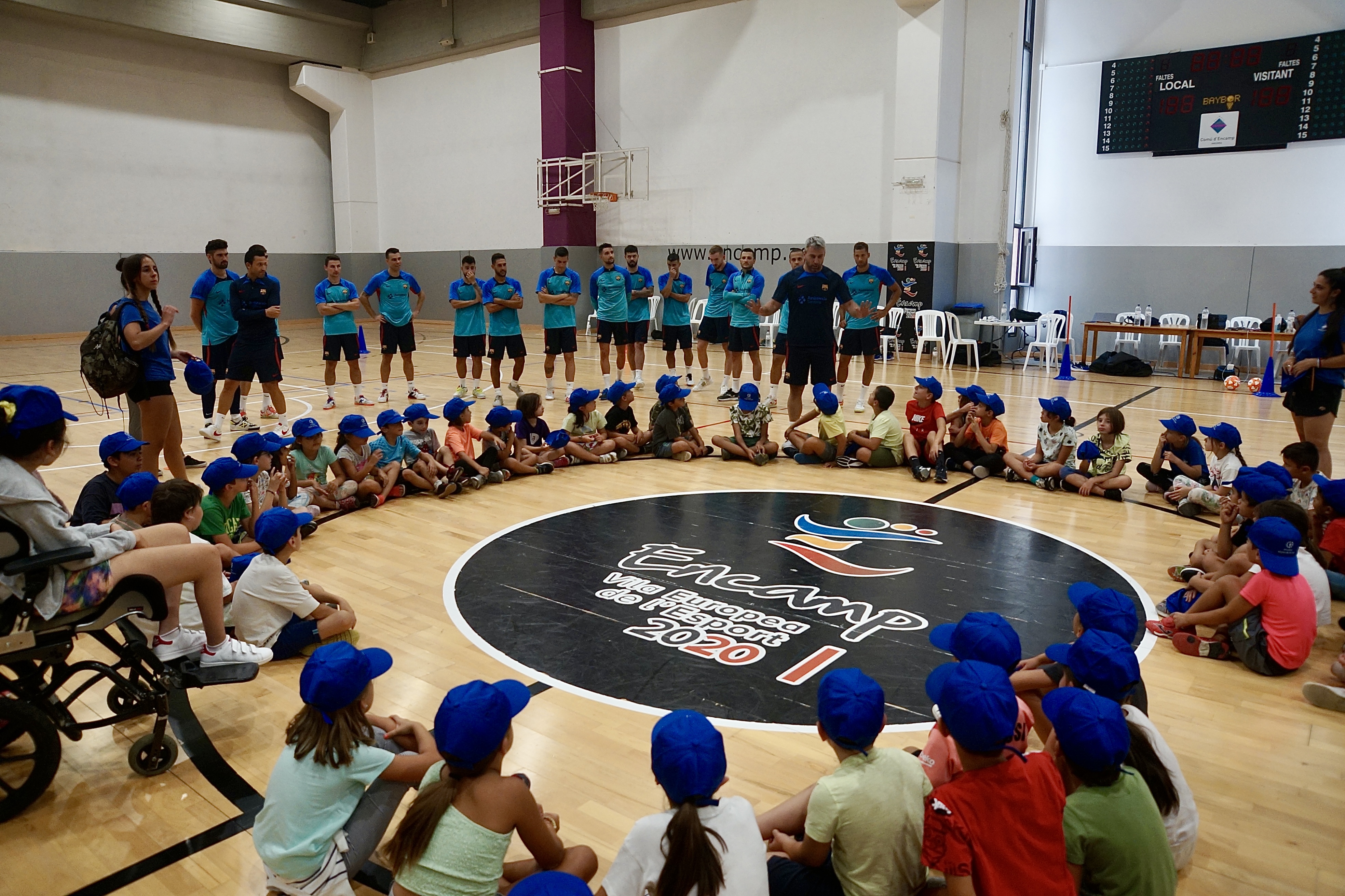 Recepció del Comú d'Encamp i el Barça de futbol sala a Encamp. Agost 2022
