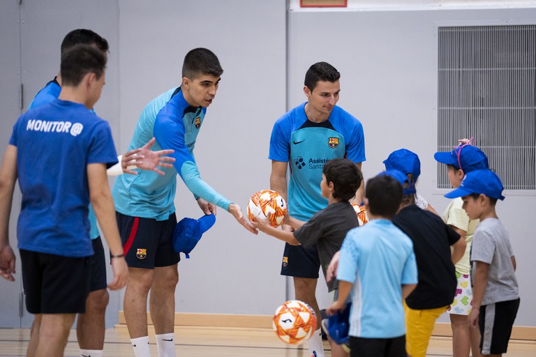 Recepció del Comú d'Encamp i el Barça de futbol sala a Encamp. Agost 2022
