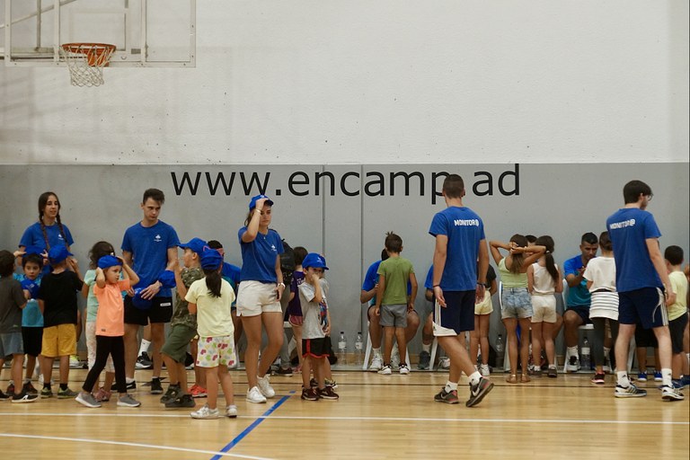 Recepció del Comú d'Encamp i el Barça de futbol sala a Encamp. Agost 2022