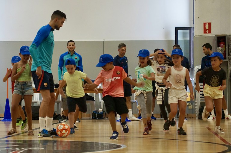 Recepció del Comú d'Encamp i el Barça de futbol sala a Encamp. Agost 2022