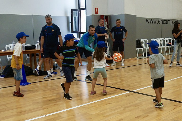 Recepció del Comú d'Encamp i el Barça de futbol sala a Encamp. Agost 2022