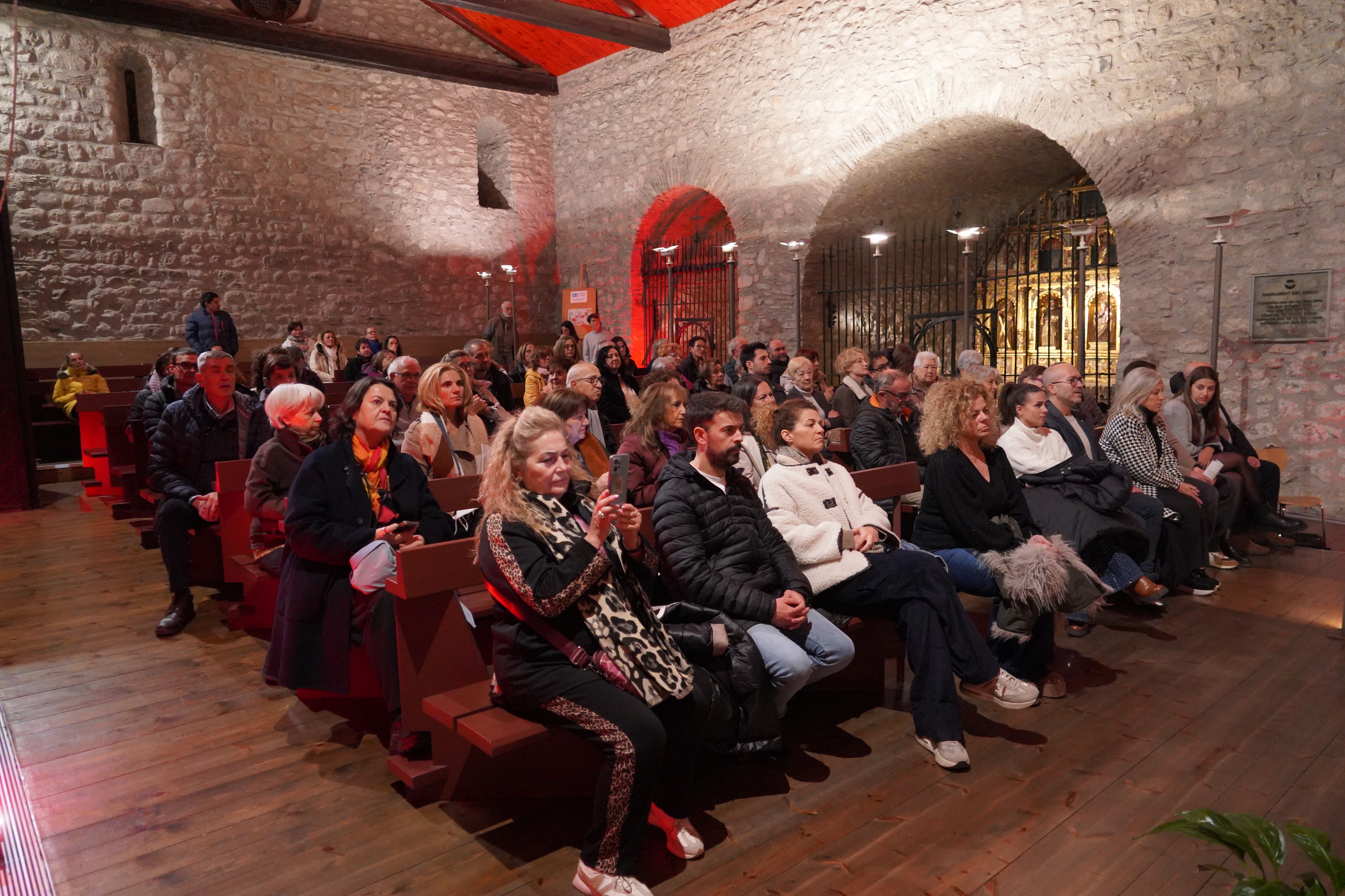 20251208 sibilaencampalguer @comuencamp-8.jpg