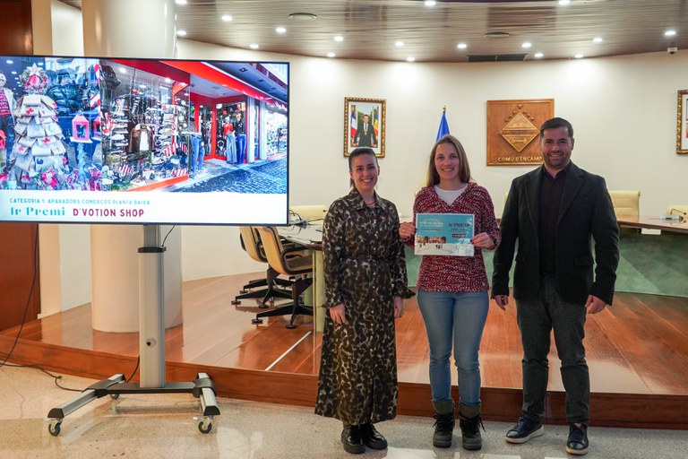 Entrega premis Concurs aparadors i decoració de Nadal @ComuEncamp