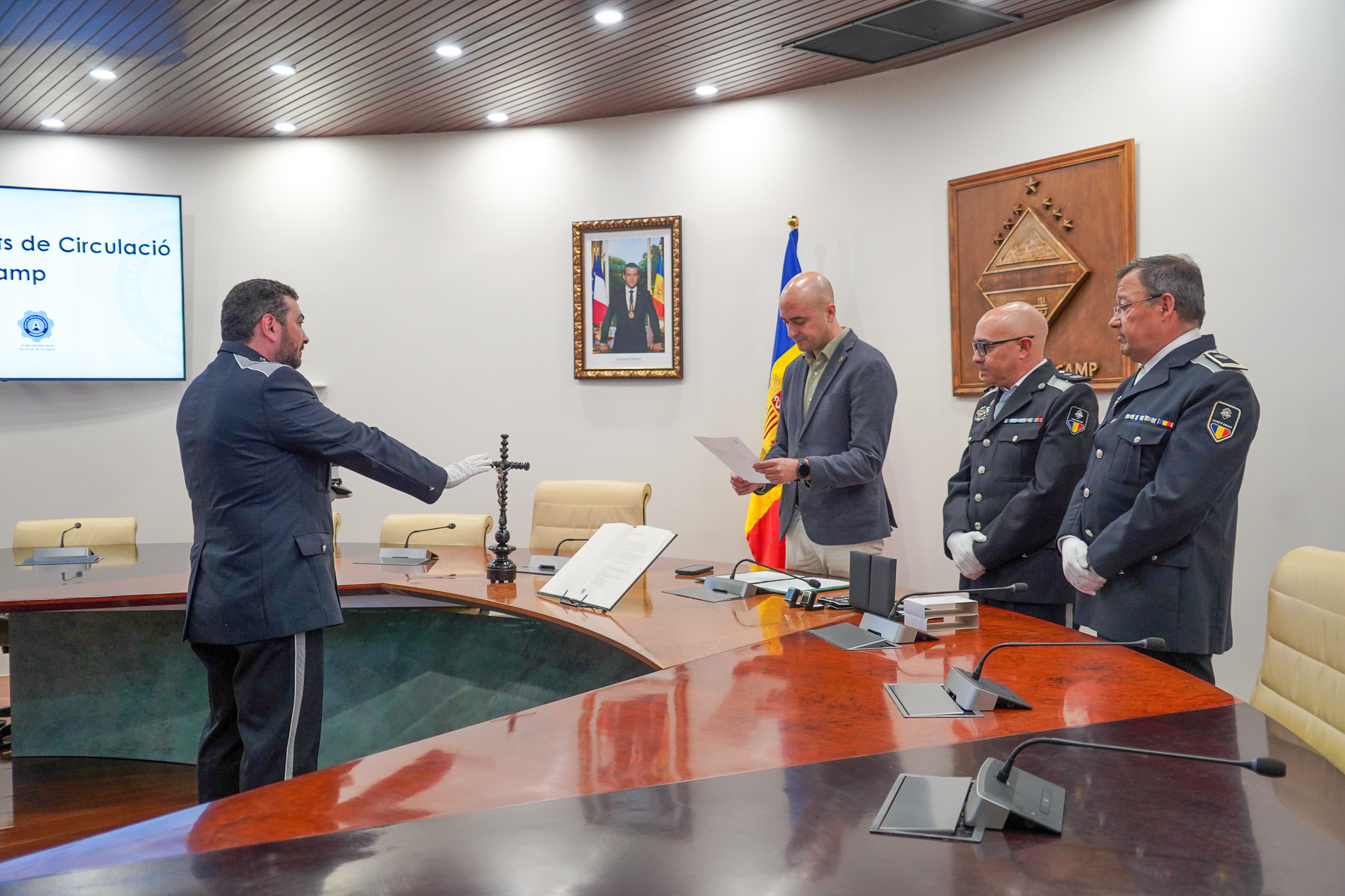 20250605 jurament agents circulació i entrega medalles @ComuEncamp (9).jpg
