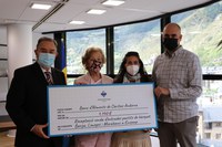 El Comú entrega 1.140 euros a Càritas de les entrades dels amistosos de bàsquet a Encamp   