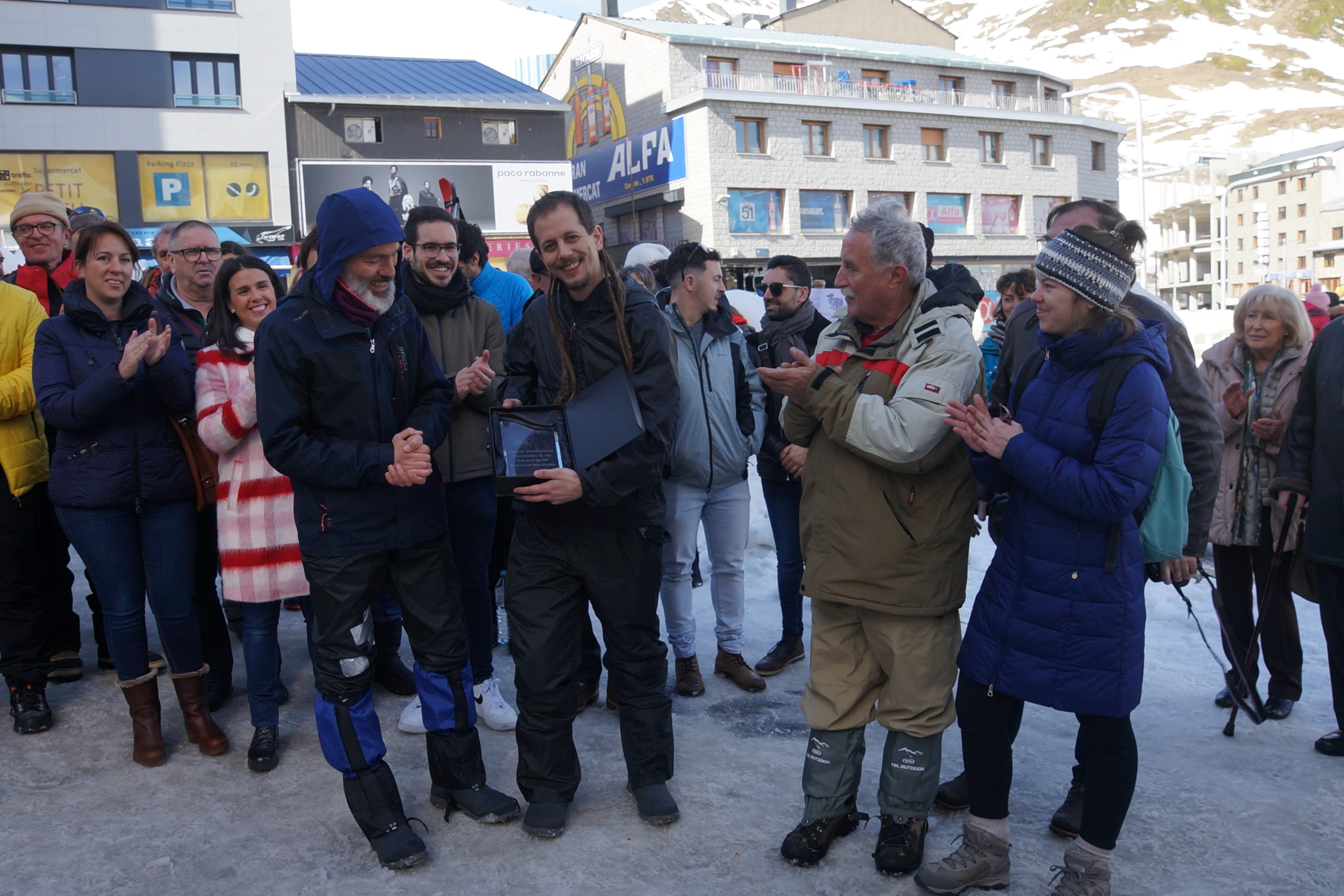 jurat entrega vot popular.JPG
