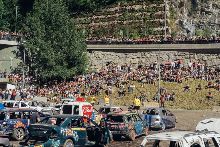 20240623 crash car @ComuEncampRubenCalvo (9).jpg